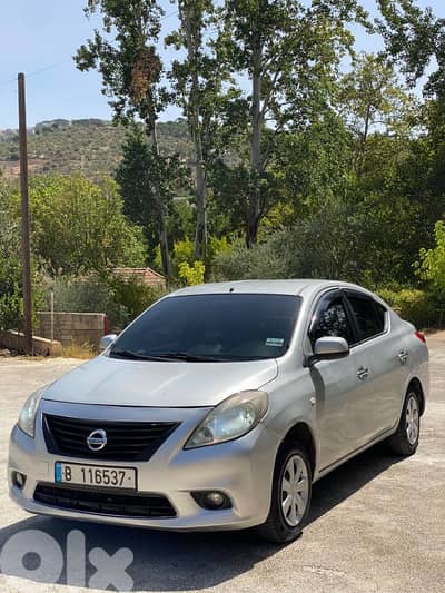 Nissan Sunny 2014للتواصل على هيدا الرقم  76147740مش يلي تحت ،