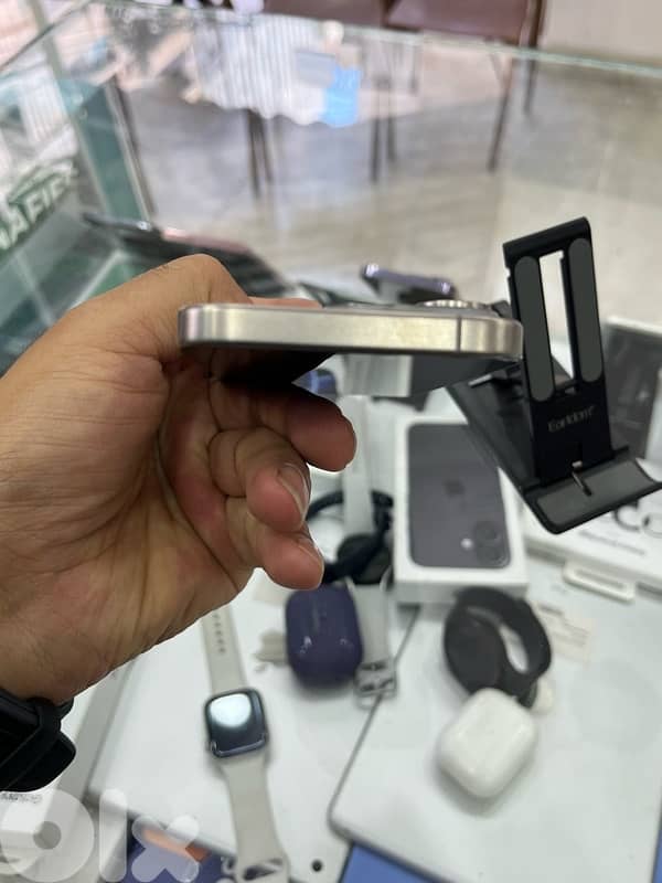 iphone 15 pro 256gb titanium 2 sim battery 90% ktir ndif 2