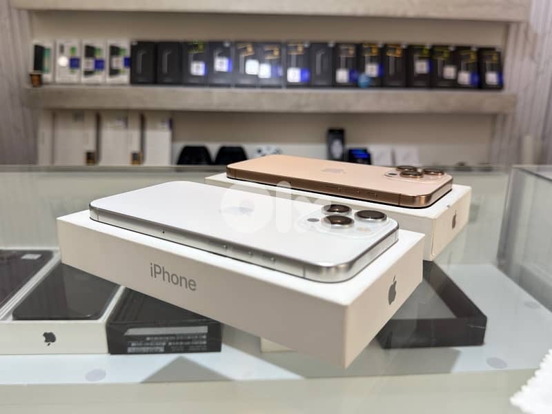 iPhone 16 Pro Max 256Gb Like New: - Mint Condition 2