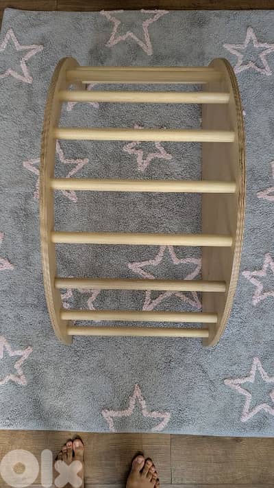 Climbing arch and rocker