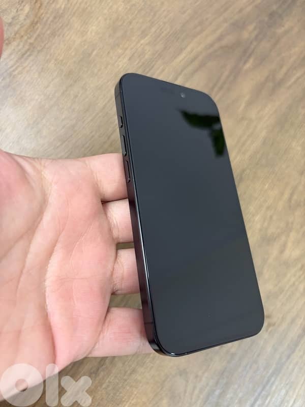 iPhone 15 PRO 256GB Black - Battery 92% 8