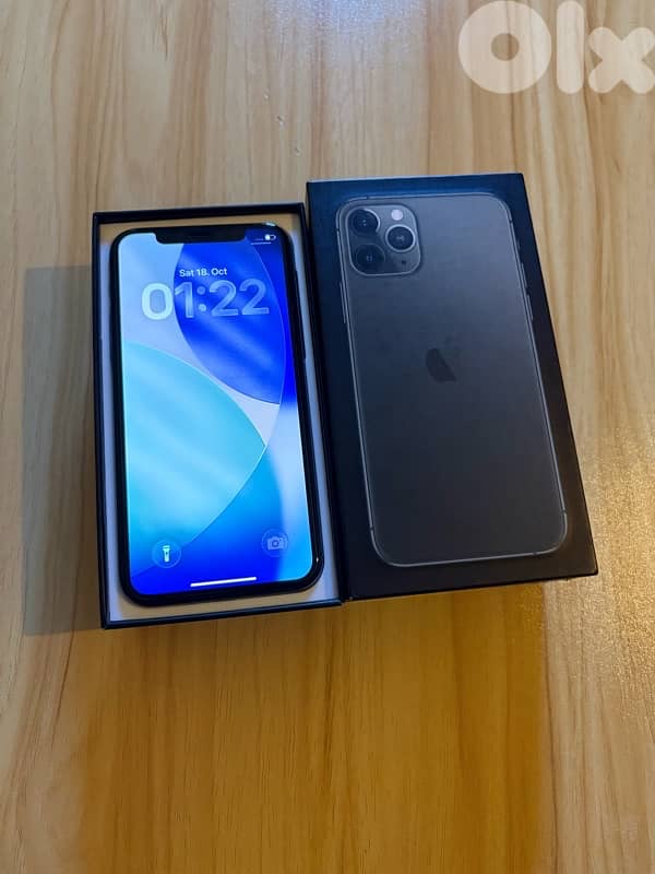 iphone 11 pro 256gb 85% battery 2