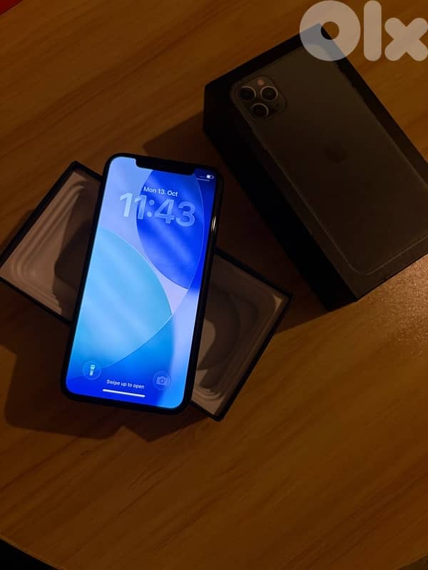 iphone 11 pro 256gb 83% battery 2