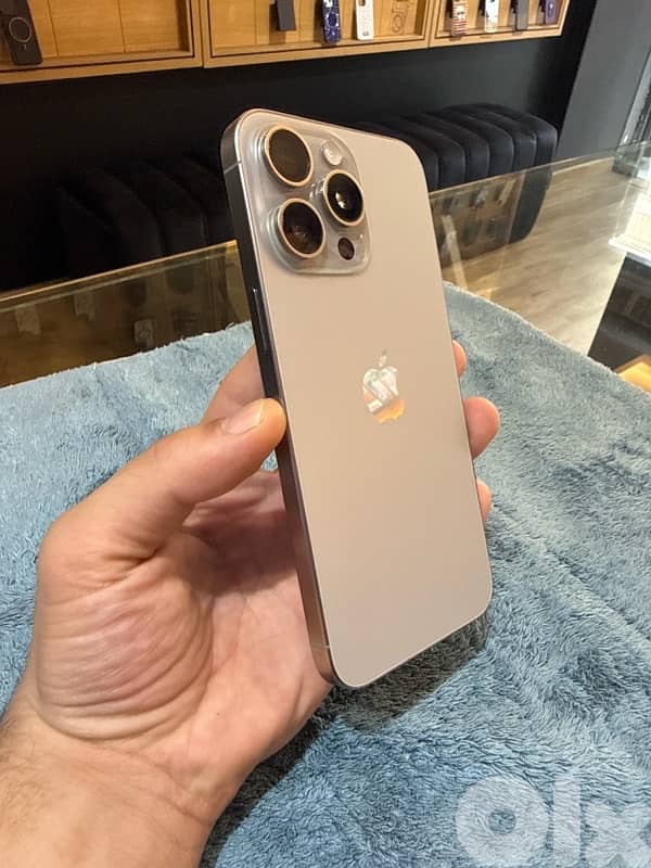 USED IPHONE 15 PRO MAX 512 Gb 0