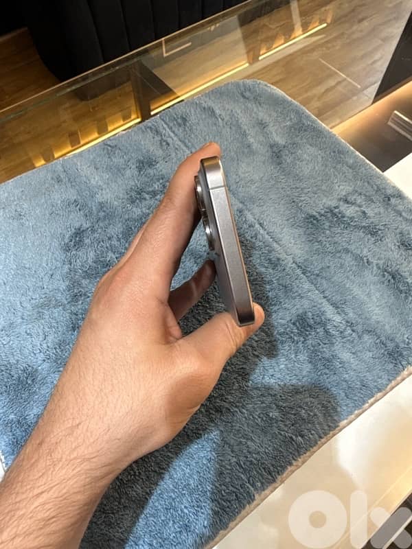 USED IPHONE 15 PRO MAX 512 Gb 5