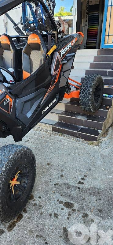 polaris pzr 1000 1