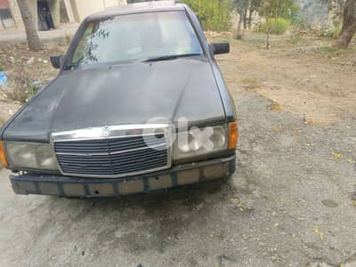 Mercedes-Benz 190 2025