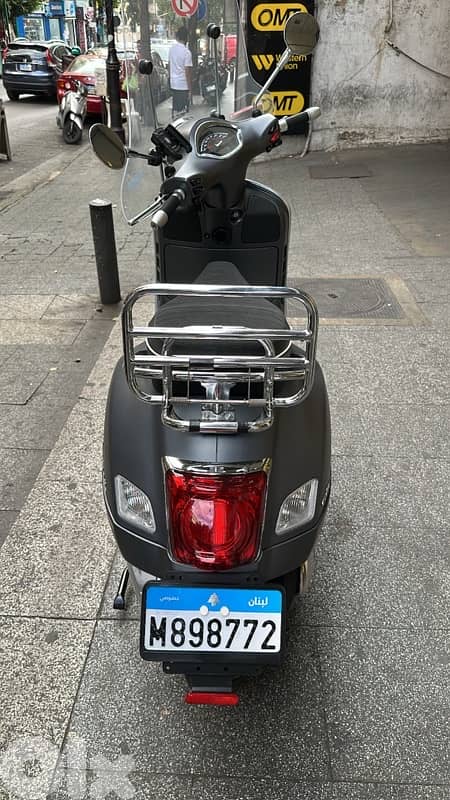 vespa GTS supersport 300 2022 4