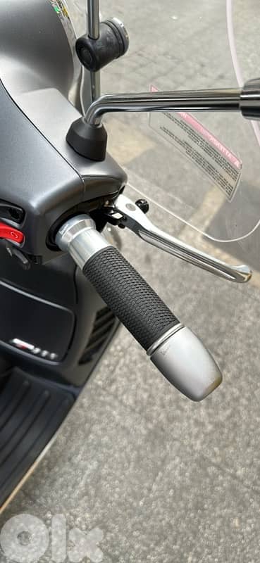 vespa GTS supersport 300 2022 6