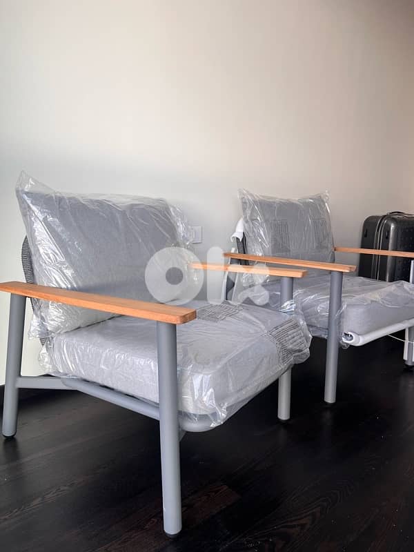 Brand New Modern Lounge Chairs (Set of 2) 1