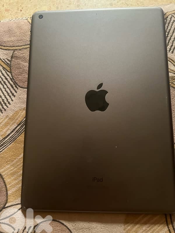 ipad 9 256 gb بحالة جيدة 1