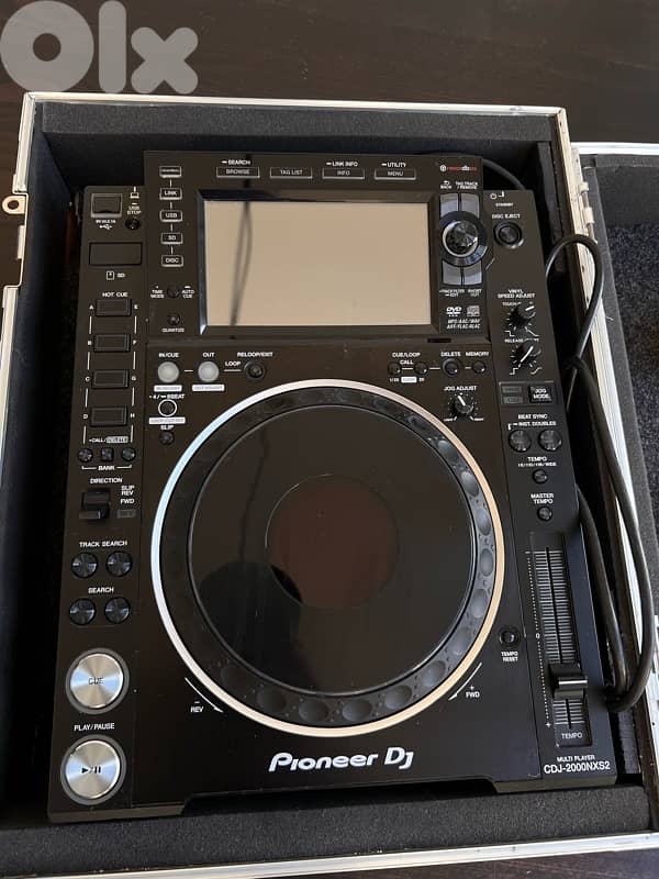 cdj 2000 NXS2 x 2 1