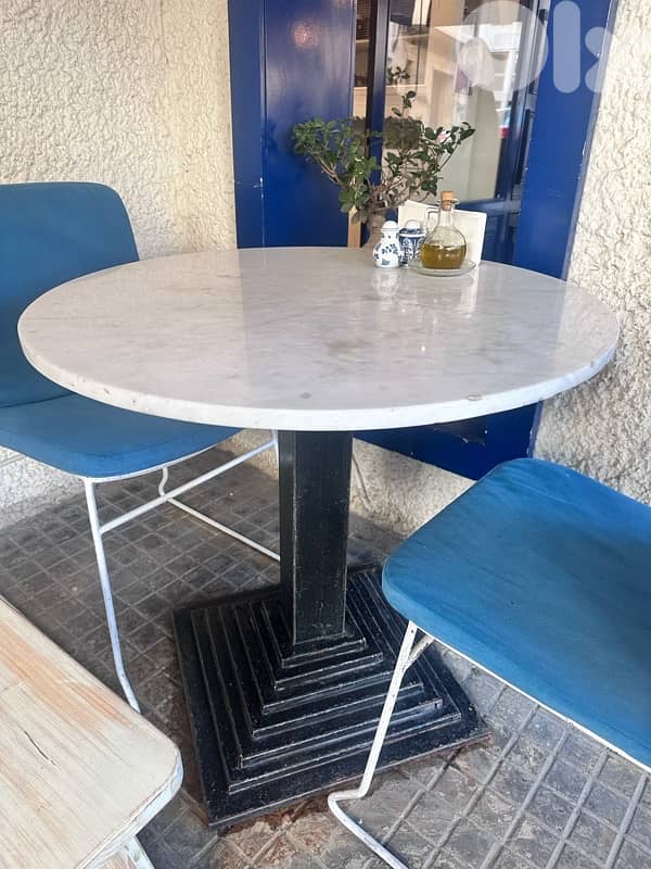 marble tables طاولات رخام 1