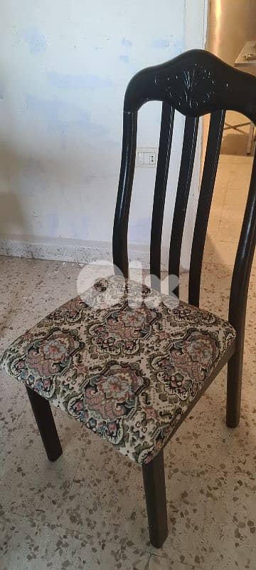 dining room and chairs 3