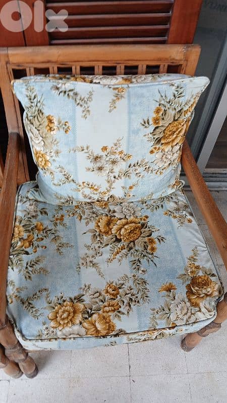 8 Armchairs with cushions 8