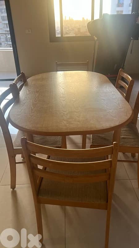 Dining Table with 6 Chairs 1