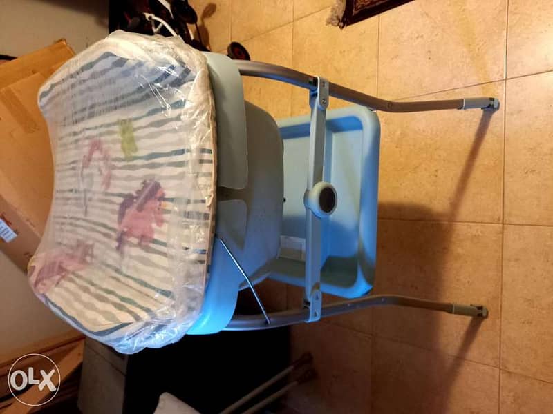 Chicco cuddle & bubble bath + changer 6