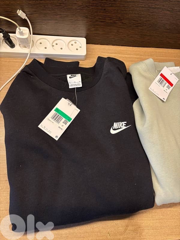 nike black sweater size xl 1