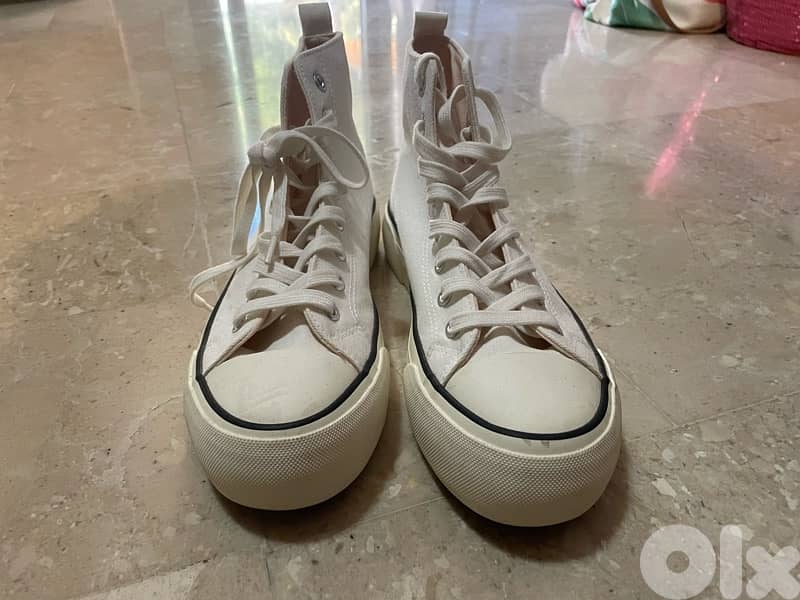 Stylish Off-White High-Top Sneakers – Unisex, New 3