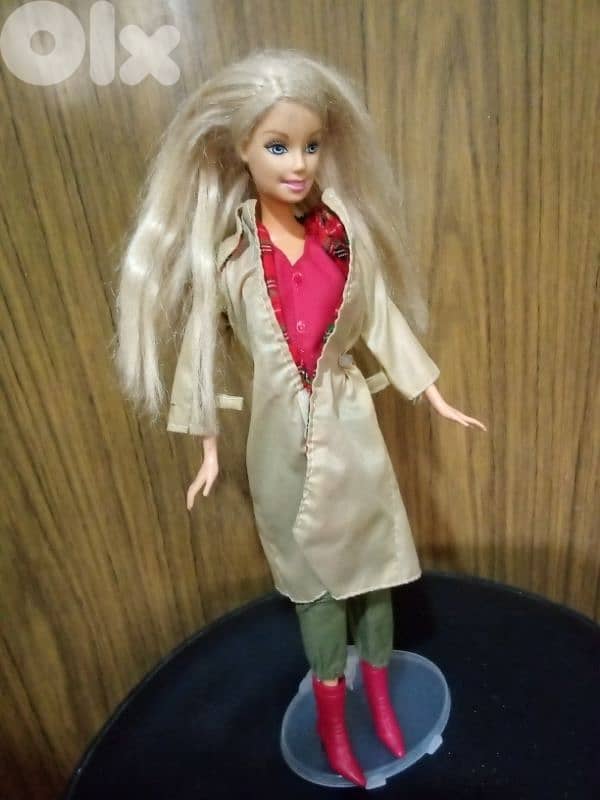 Barbie as new Mattel great wearing doll 2000, bend legs+Boots=27$ 0