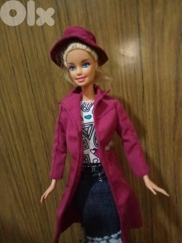 Barbie WINTER Mattel2011 great doll bend legs+Outfit+Boots+Coat+Hat=26 1