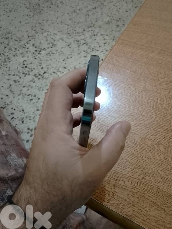 iPhone 12 pro 128 G 3