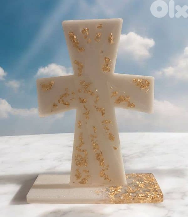 cross souvenir resin 0