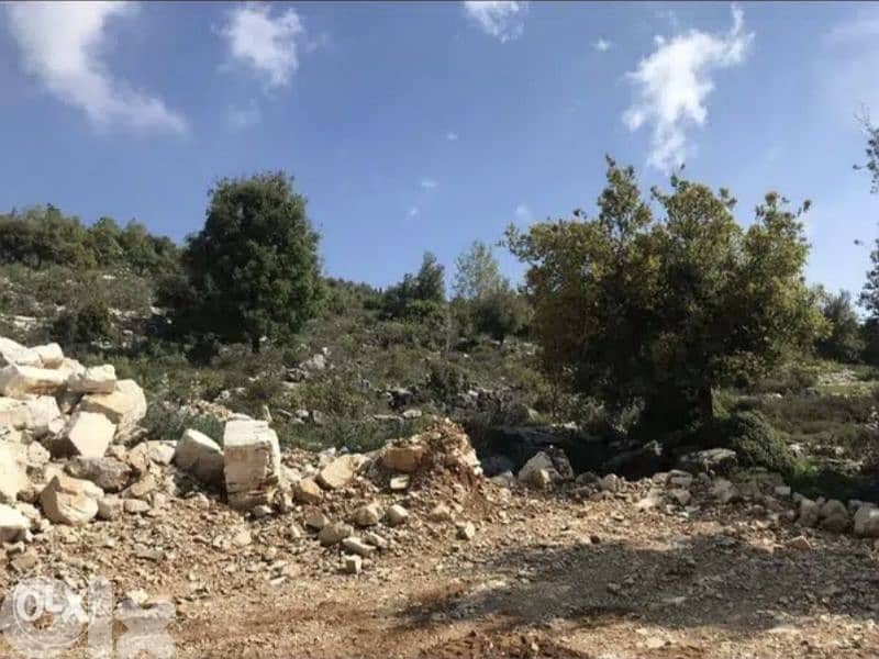7500m2 Land in Mechmesh,Jbeil عقار للبيع في مشمش،جبيل 0