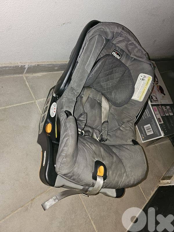 Car seat, sterilizer, walker, 2 relax, jumper, new Breast pump 0