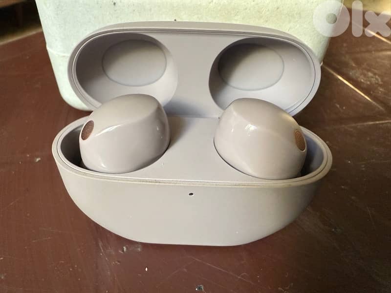 airpods sony WF-1000XM5 2
