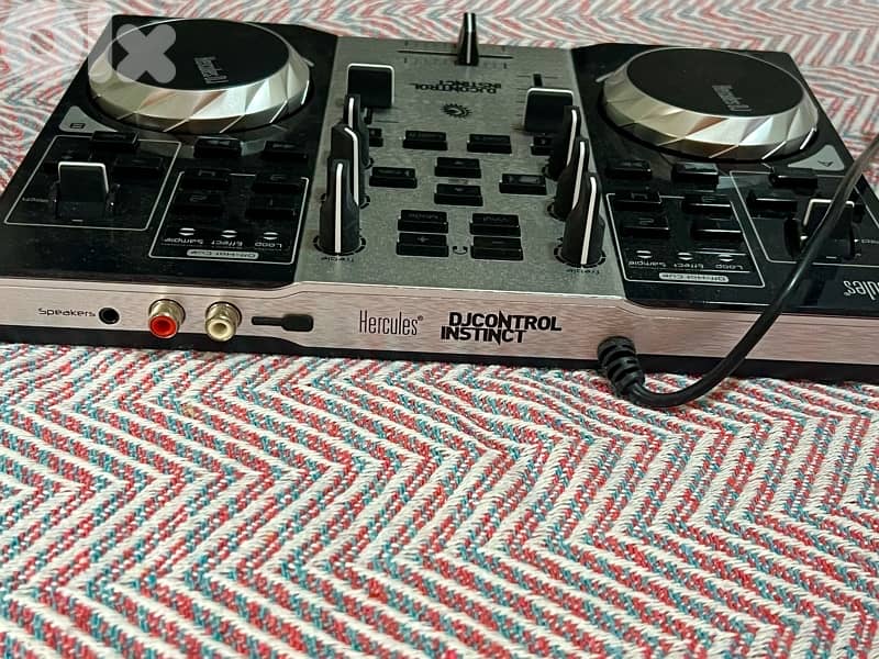 HERCULES DJ CONTROL INSTINCT S 1