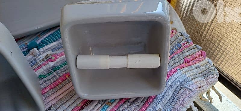 Lecico Camilia Bathroom Accessories 7