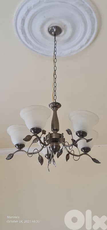 chandellier 0