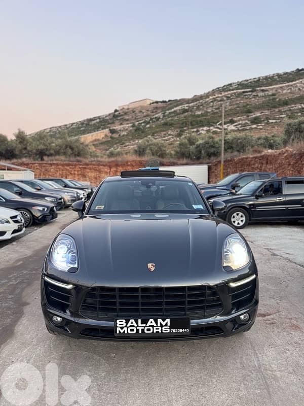 Porsche Macan 2017 0