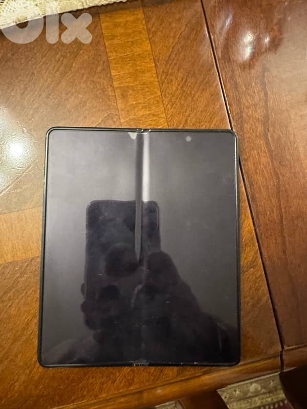 Zfold 5 Z fold 5# zero scratch, like new 1