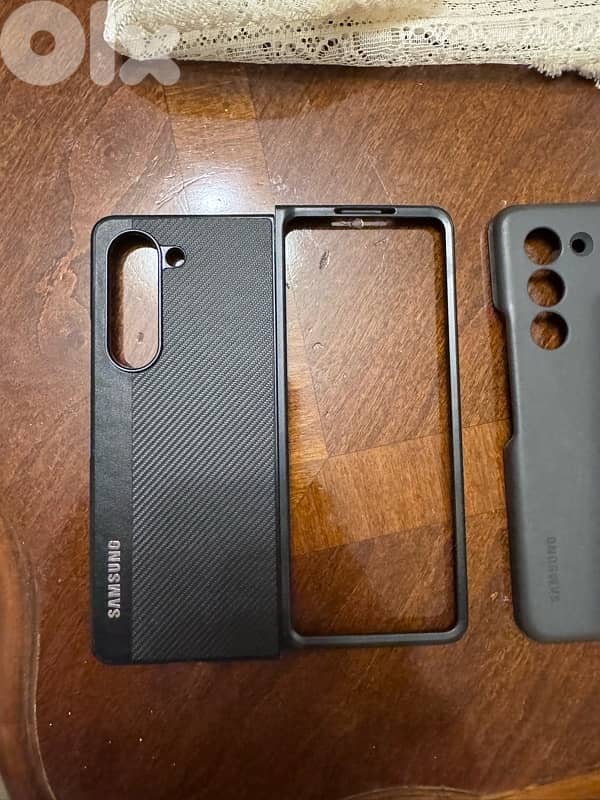 Zfold 5 Z fold 5# zero scratch, like new 4