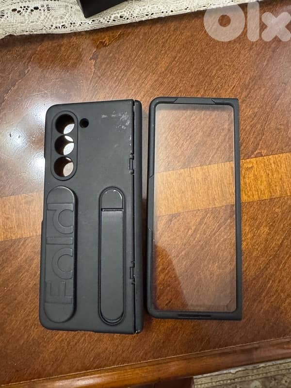 Zfold 5 Z fold 5# zero scratch, like new 5