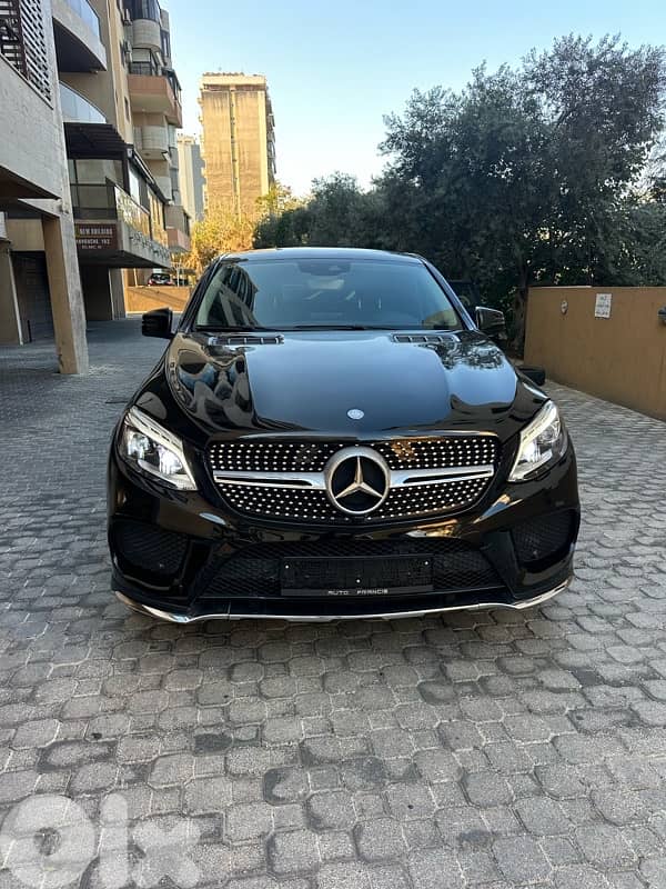 Mercedes GLE 400 coupe 2017 AMG-line 4matic black (company source) 0