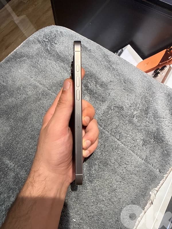 USED IPHONE 16 PRO MAX 256 GB 1 SIM 3