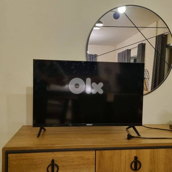 GSMART 32 inch new TV 0