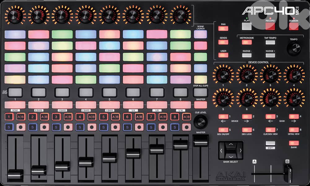 Akai Professional APC40 MKII Pad Controller 2