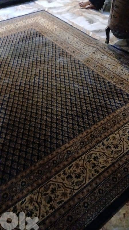 سجاده المانيه صوف مميزه جدا كبيره ولون مميز 3