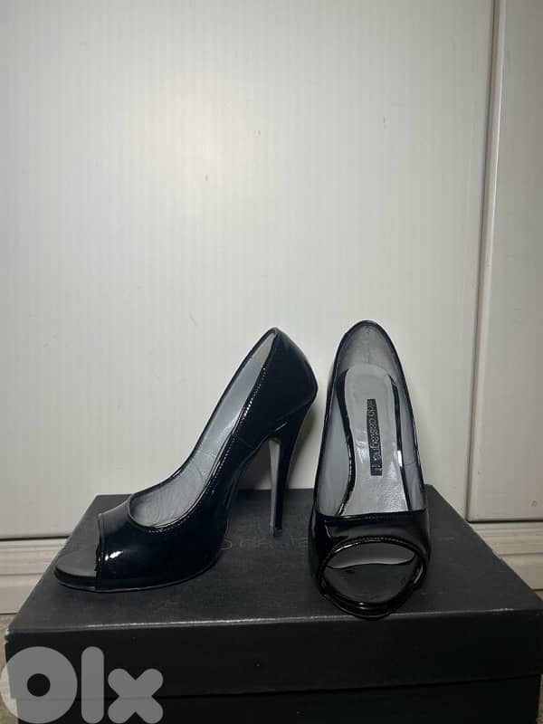 Classic high heel 0