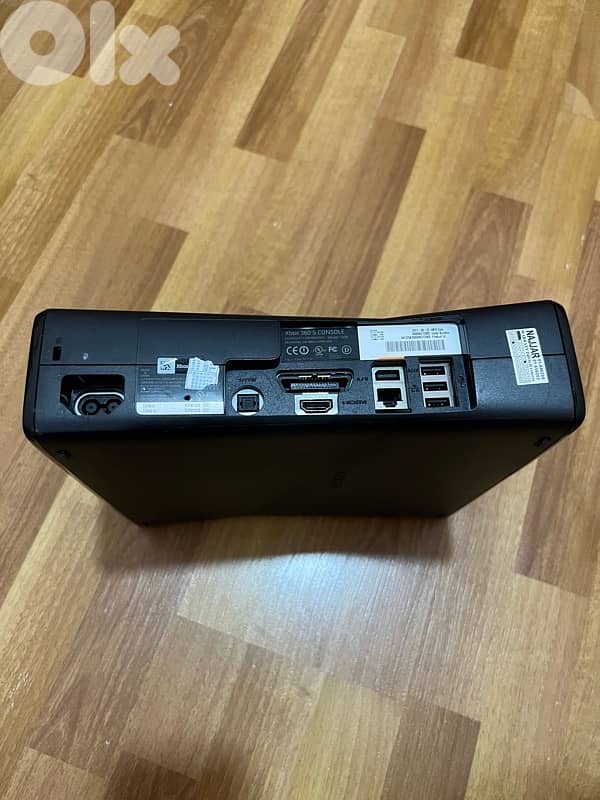 X-box 360 nearly new 9