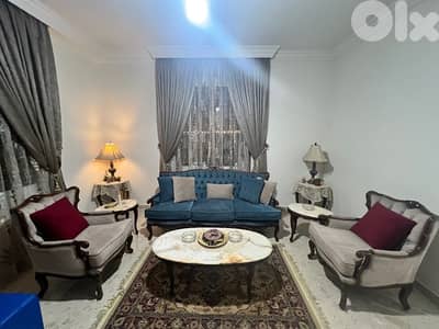 salon and dining table