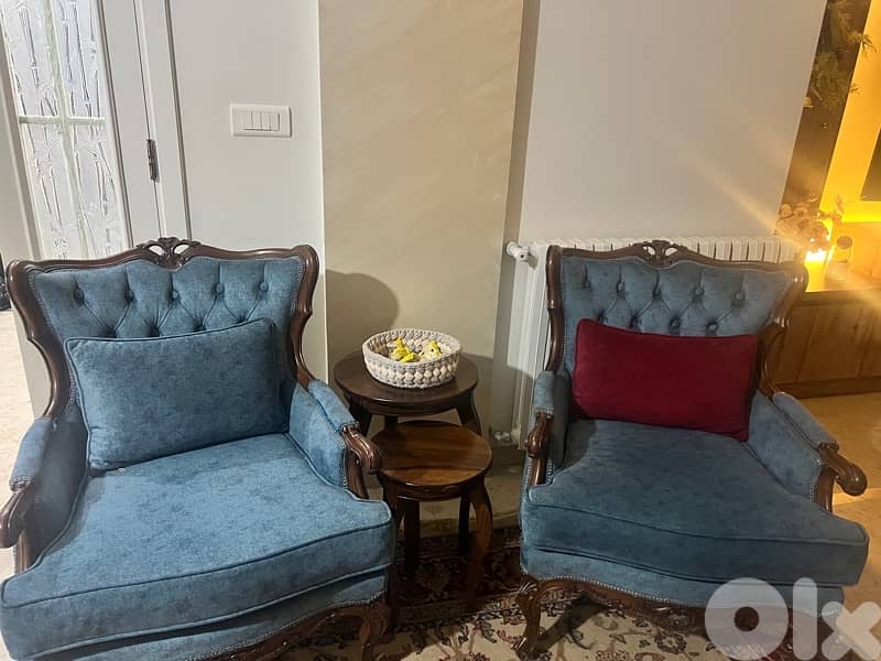 salon and dining table 3