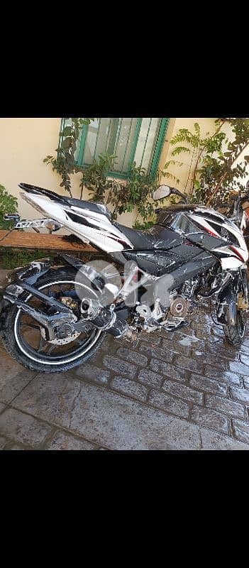 pulsar ns200 4