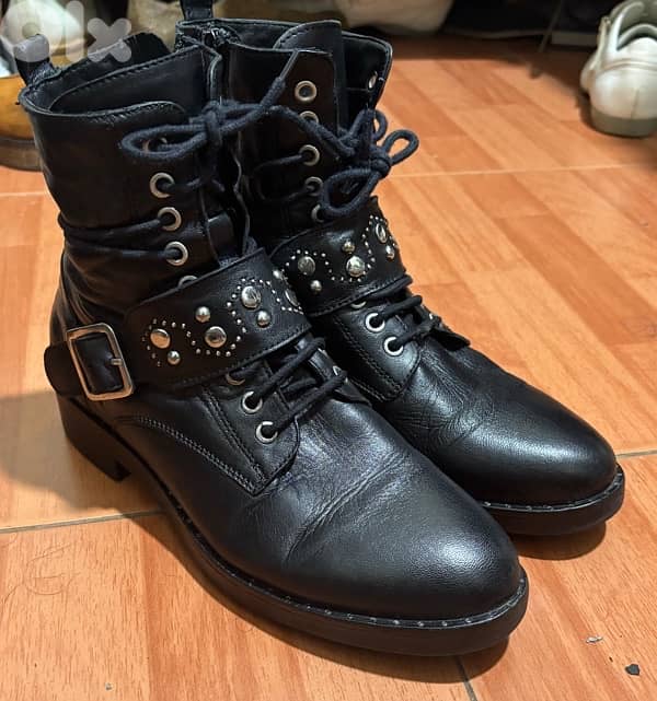 LEATHER BOOTS for women 0