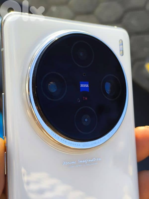 VIVO X100 PRO 1