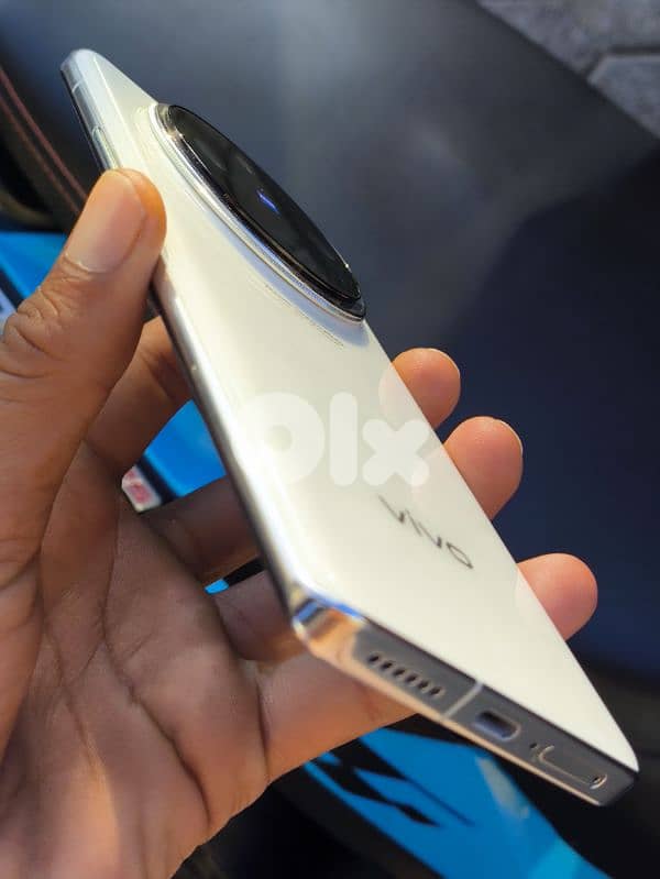 VIVO X100 PRO 4